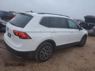 2019 Volkswagen Tiguan SE with VIN 3VV3B7AX4KM027487, listed as a Copart auction lot 84327454 with 70,227 mi miles and Salvage Title. Bid and sale history available at DreamBid. Image 3.