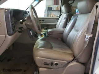 2004 GMC Yukon XL Denali with VIN 1GKFK66U34J195470, listed as a Copart auction lot 71178664 with 240,686 mi miles and Clean Title. Bid and sale history available at carsss.com. Image 7.