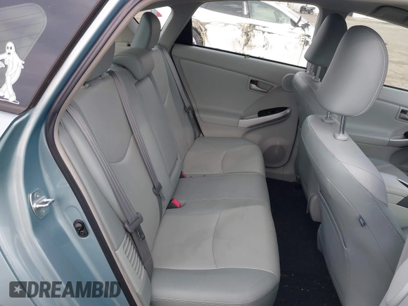2014 Toyota Prius Four with VIN JTDKN3DU7E1752501, listed as a IAAI auction lot 41833673 with 97,001 mi miles. Bid and sale history available at carsss.com. Image 8.