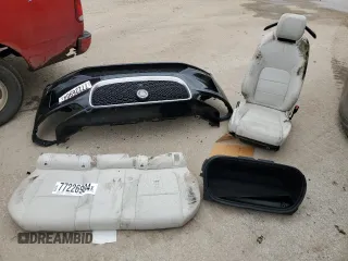 2019 Jaguar I-Pace HSE z VIN SADHD2S10K1F71324, wystawiony jako Copart lot #77226904 z przebiegiem 15 864 mil mil oraz Szkoda całkowita • Salvage title. Historia ofert i sprzedaży dostępna na DreamBid. Obrazek 12.