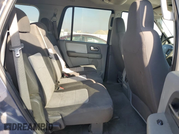 2004 Ford Expedition XLT with VIN 1FMPU16W34LB56716, listed as a Copart auction lot 42240145 with 252,264 mi miles and Clean Title. Bid and sale history available at carsss.com. Image 11.