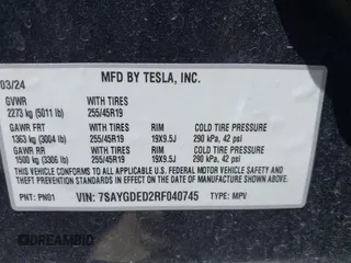 2024 Tesla Model Y with VIN 7SAYGDED2RF040745, listed as a IAAI auction lot 41986613 with 9,778 mi miles and . Bid and sale history available at DreamBid. Image 9.