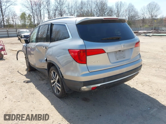 2017 Honda Pilot Touring with VIN 5FNYF6H98HB100335, listed as a IAAI auction lot 41907709 with 1 mi miles. Bid and sale history available at carsss.com. Image 3.