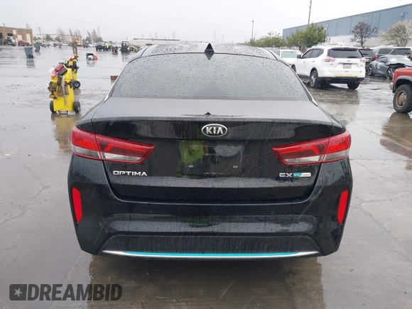 2020 Kia Optima Hybrid EX with VIN KNAGU4LE2L5039095, listed as a IAAI auction lot 41746011 with 82,014 mi miles. Bid and sale history available at carsss.com. Image 17.