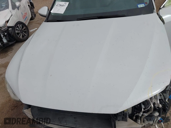 2022 Audi e-tron Premium Plus with VIN WA1LAAGE6NB033284, listed as a IAAI auction lot 41784457 with 30,964 mi miles and . Bid and sale history available at DreamBid. Image 10.