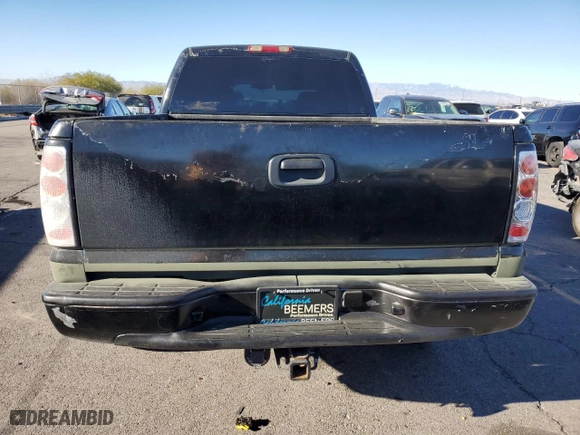 2001 Chevrolet Silverado 1500HD LS with VIN 1GCGC13U11F200328, listed as a Copart auction lot 79548524 with 225,971 mi miles and Salvage Title. Bid and sale history available at carsss.com. Image 6.