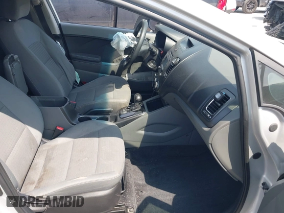 2017 Kia Forte LX with VIN 3KPFL4A79HE152155, listed as a IAAI auction lot 42009090 with 200,084 mi miles and . Bid and sale history available at carsss.com. Image 5.