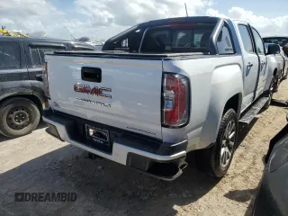 2021 GMC Canyon 4WD Denali with VIN 1GTG6EEN3M1225754, listed as a Copart auction lot 75266004 with 0 mi miles and Non Repairable. Bid and sale history available at carsss.com. Image 3.