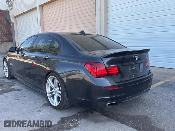 2014 BMW 7 Series ALPINA B7 with VIN WBAYE8C53ED136131, listed as a Copart auction lot 48978925 with 59,417 mi miles and Clean Title. Bid and sale history available at carsss.com. Image 3.