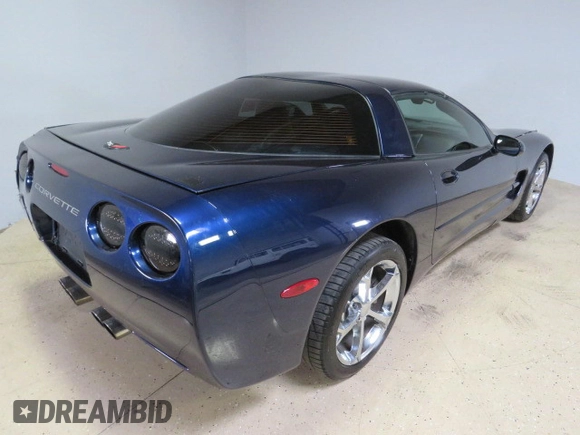 2001 Chevrolet Corvette with VIN 1G1YY22G815109465, listed as a Copart auction lot 74749034 with 105,171 mi miles and Salvage Title. Bid and sale history available at carsss.com. Image 3.