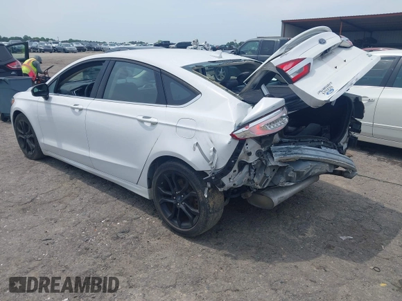 2020 Ford Fusion SE with VIN 3FA6P0HD9LR226500, listed as a IAAI auction lot 42296526 with 48,468 mi miles and . Bid and sale history available at DreamBid. Image 3.