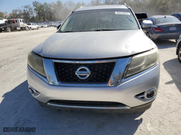 2013 Nissan Pathfinder S with VIN 5N1AR2MN0DC646408, listed as a Copart auction lot 48975035 with 184,133 mi miles and Clean Title. Bid and sale history available at carsss.com. Image 5.