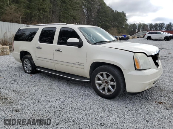 2011 GMC Yukon XL Denali with VIN 1GKS1MEF6BR288488, listed as a Copart auction lot 45559085 with 242,627 mi miles and Non Repairable. Bid and sale history available at carsss.com. Image 4.