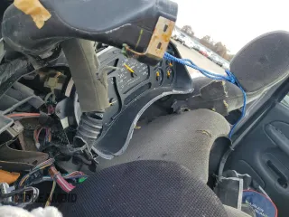2007 GMC Sierra 1500 SL z VIN 2GTEK13V071123356, wystawiony jako Copart lot #79495423 z przebiegiem Nie podano mil oraz Szkoda całkowita • Salvage title. Historia ofert i sprzedaży dostępna na DreamBid. Obrazek 9.