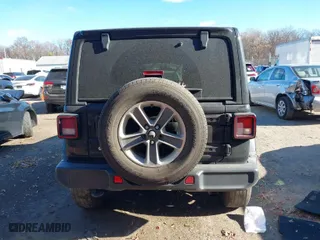 2020 Jeep Wrangler Unlimited North Edition with VIN 1C4HJXEN2LW221842, listed as a IAAI auction lot 41030002 with 86,576 mi miles. Bid and sale history available at carsss.com. Image 17.