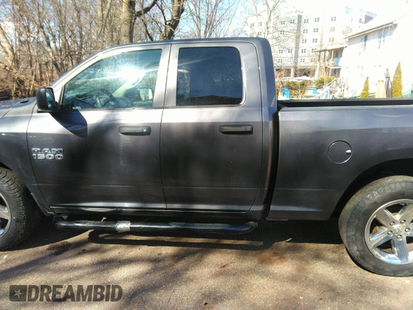 2017 Ram 1500 Tradesman z VIN 1C6RR6FG0HS693499, wystawiony jako IAAI lot #41758482 z przebiegiem 103 411 mil mil oraz . Historia ofert i sprzedaży dostępna na DreamBid. Obrazek 14.