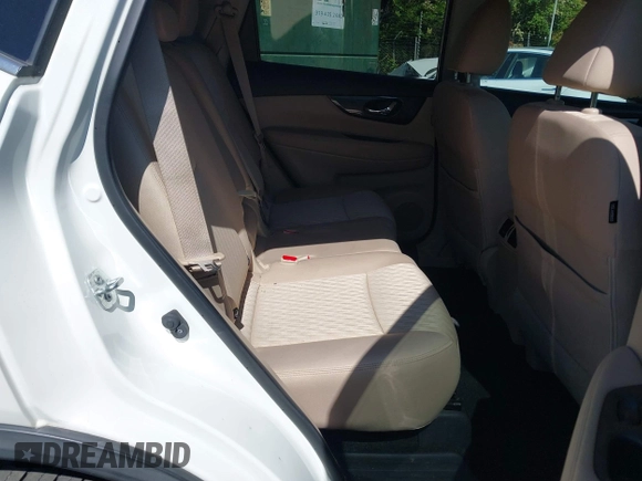 2018 Nissan Rogue SV with VIN KNMAT2MTXJP608001, listed as a IAAI auction lot 42048659 with 71,067 mi miles and . Bid and sale history available at carsss.com. Image 8.