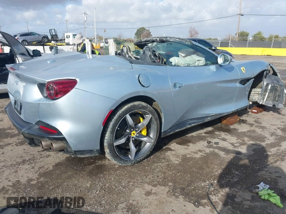 2022 Ferrari Portofino z VIN ZFF02RPA0N0278807, wystawiony jako IAAI lot #41012890 z przebiegiem 5325 mil mil oraz . Historia ofert i sprzedaży dostępna na DreamBid. Obrazek 4.