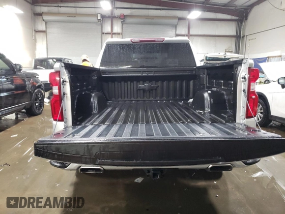 2019 Chevrolet Silverado 1500 RST with VIN 3GCUYEED8KG293051, listed as a Copart auction lot 46168195 with 51,790 mi miles and Salvage Title. Bid and sale history available at DreamBid. Image 6.