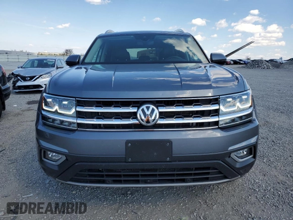 2019 Volkswagen Atlas SEL Premium z VIN 1V2NR2CA5KC524661, wystawiony jako Copart lot #50815745 z przebiegiem 134 940 mil mil oraz Szkoda całkowita • Salvage title. Historia ofert i sprzedaży dostępna na DreamBid. Obrazek 5.