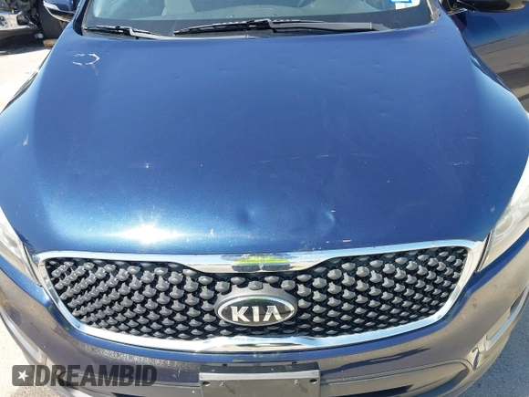 2016 Kia Sorento LX with VIN 5XYPG4A37GG145552, listed as a IAAI auction lot 42014900 with 153,191 mi miles. Bid and sale history available at carsss.com. Image 6.