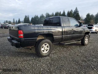 1999 Dodge Ram 1500 with VIN 3B7HF13Z7XM530362, listed as a Copart auction lot 83762804 with 200,049 mi miles and Salvage Title. Bid and sale history available at carsss.com. Image 3.