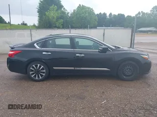 2017 Nissan Altima SR z VIN 1N4AL3AP4HC489298, wystawiony jako IAAI lot #42140956 z przebiegiem 96 126 mil mil oraz . Historia ofert i sprzedaży dostępna na DreamBid. Obrazek 13.