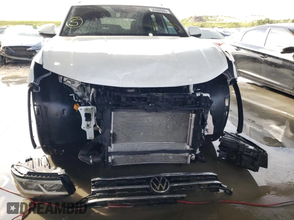 2020 Volkswagen Atlas SEL с VIN 1V2MC2CA0LC206767, выставлен на аукционе Copart как лот 36302093 с пробегом 12 909 миль миль и . История ставок и продаж доступна на DreamBid. Изображение 5.