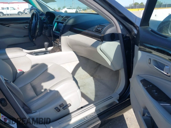 2007 Lexus LS 460 L with VIN JTHGL46F275004734, listed as a IAAI auction lot 42034928 with 201,025 mi miles and . Bid and sale history available at DreamBid. Image 5.