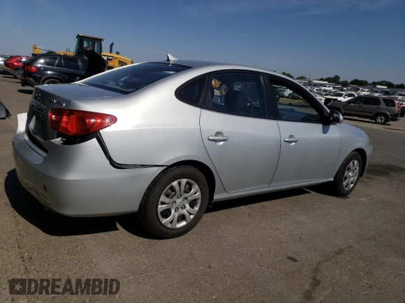 2010 Hyundai Elantra GLS z VIN KMHDU4AD1AU940571, wystawiony jako Copart lot #60626355 z przebiegiem 216 393 mil mil oraz Szkoda całkowita • Salvage title. Historia ofert i sprzedaży dostępna na DreamBid. Obrazek 3.