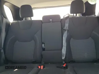 2020 Jeep Cherokee Latitude с VIN 1C4PJLCB0LD619317, выставлен на аукционе Copart как лот 52575625 с пробегом 84 753 миль миль и Списание • Salvage title. История ставок и продаж доступна на DreamBid. Изображение 10.