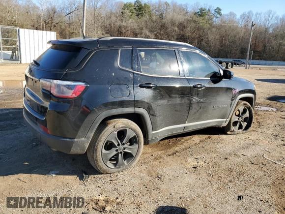 2018 Jeep Compass Altitude with VIN 3C4NJDBBXJT325669, listed as a Copart auction lot 87762825 with 70,738 mi miles and Salvage Title. Bid and sale history available at carsss.com. Image 3.