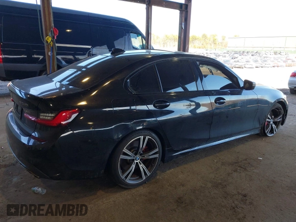 2021 BMW 3 Series M340i xDrive with VIN 3MW5U9J01M8B75976, listed as a IAAI auction lot 41664051 with 90,155 mi miles. Bid and sale history available at carsss.com. Image 4.