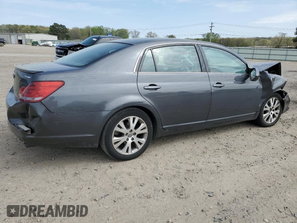 2008 Toyota Avalon XL z VIN 4T1BK36B28U280209, wystawiony jako Copart lot #51583845 z przebiegiem 102 165 mil mil oraz Szkoda całkowita • Salvage title. Historia ofert i sprzedaży dostępna na DreamBid. Obrazek 3.