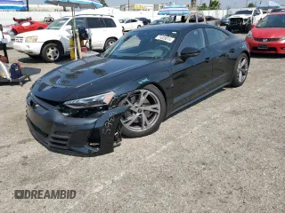 2023 Audi e-tron GT Prestige z VIN WAUDJBFWXP7003055, wystawiony jako Copart lot #71028874 z przebiegiem 7107 mil mil oraz Szkody całkowita. Historia ofert i sprzedaży dostępna na DreamBid. Obrazek 1.