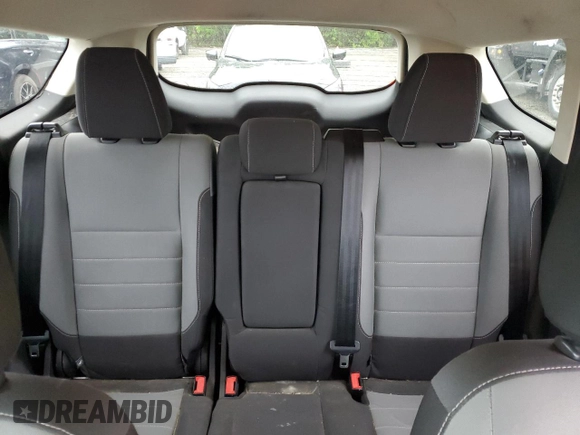 2016 Ford Escape SE z VIN 1FMCU0GX9GUC69200, wystawiony jako Copart lot #57565265 z przebiegiem 131 353 mil mil oraz Czysty tytuł • Clean title. Historia ofert i sprzedaży dostępna na DreamBid. Obrazek 10.