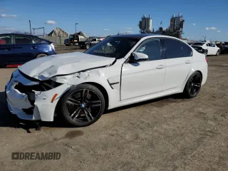 2018 BMW M3 with VIN WBS8M9C57J5L00828, listed as a Copart auction lot 42572923 with 33,042 mi miles. Bid and sale history available at carsss.com. Image 1.