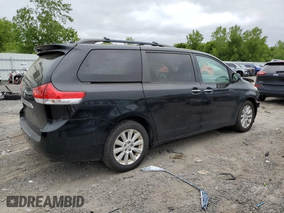 2011 Toyota Sienna XLE z VIN 5TDDK3DC6BS003695, wystawiony jako Copart lot #56868305 z przebiegiem 171 865 mil mil oraz Czysty tytuł • Clean title. Historia ofert i sprzedaży dostępna na DreamBid. Obrazek 3.