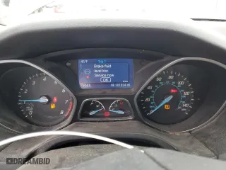 2014 Ford Focus SE with VIN 1FADP3F2XEL156792, listed as a Copart auction lot 43631425 with 201,974 mi miles and Salvage Title. Bid and sale history available at carsss.com. Image 9.