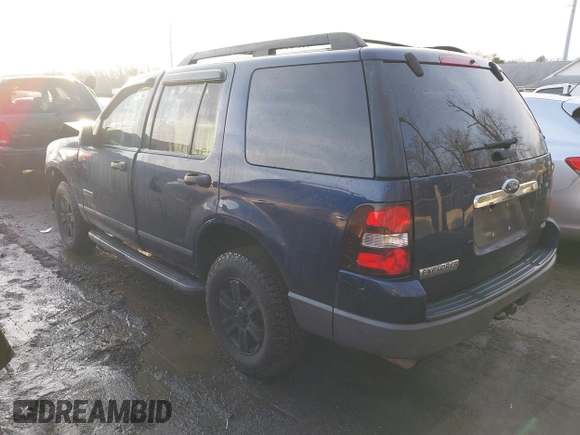 2006 Ford Explorer XLS with VIN 1FMEU62E26UA53768, listed as a IAAI auction lot 41136559 with 128,402 mi miles. Bid and sale history available at carsss.com. Image 3.