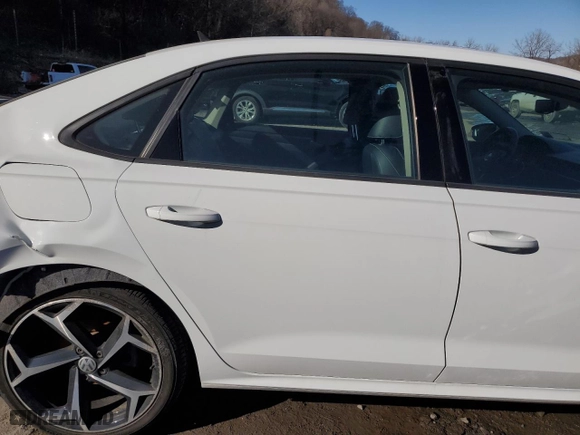 2020 Volkswagen Passat 2.0T R-Line with VIN 1VWMA7A3XLC017677, listed as a Copart auction lot 50916475 with 29,665 mi miles and Salvage Title. Bid and sale history available at carsss.com. Image 10.