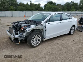 2016 Ford Fusion SE Hybrid with VIN 3FA6P0LUXGR184285, listed as a Copart auction lot 62699805 with 132,264 mi miles and Salvage title. Bid and sale history available at DreamBid. Image 1.