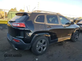 2017 Jeep Cherokee 75th Anniversary Edition с VIN 1C4PJMCS3HW564721, выставлен на аукционе Copart как лот 43453775 с пробегом 70 163 миль миль и Списание • Salvage title. История ставок и продаж доступна на DreamBid. Изображение 3.
