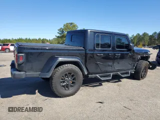 2021 Jeep Gladiator Sport S with VIN 1C6JJTAG5ML606050, listed as a Copart auction lot 45221215 with 43,529 mi miles and Salvage title. Bid and sale history available at DreamBid. Image 3.