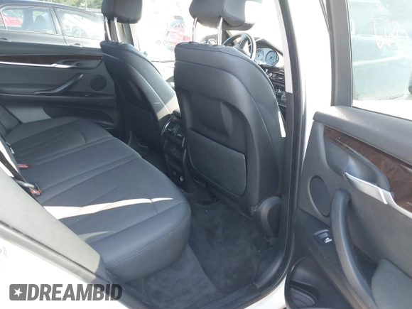 2014 BMW X5 xDrive35d z VIN 5UXKS4C51E0J94562, wystawiony jako IAAI lot #42376687 z przebiegiem 212 200 mil mil oraz . Historia ofert i sprzedaży dostępna na DreamBid. Obrazek 8.