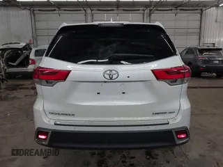 2019 Toyota Highlander Limited with VIN 5TDDZRFH9KS733432, listed as a IAAI auction lot 41541875 with 42,830 mi miles and . Bid and sale history available at DreamBid. Image 17.