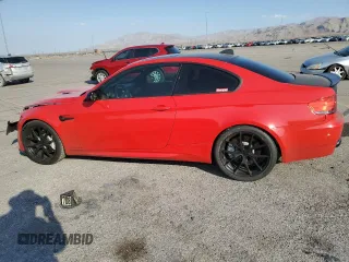 2009 BMW M3 with VIN WBSWD93599P361282, listed as a Copart auction lot 75952754 with 116,962 mi miles and Salvage title. Bid and sale history available at DreamBid. Image 2.