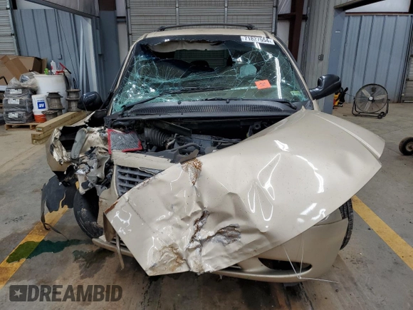 2001 Chrysler Voyager LX z VIN 1C4GJ453X1B168773, wystawiony jako Copart lot #71827554 z przebiegiem Nie podano mil oraz Szkoda całkowita • Salvage title. Historia ofert i sprzedaży dostępna na DreamBid. Obrazek 5.