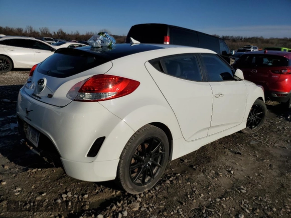 2013 Hyundai Veloster RE:MIX with VIN KMHTC6AD2DU136522, listed as a Copart auction lot 84240694 with 153,019 mi miles and Salvage Title. Bid and sale history available at carsss.com. Image 3.