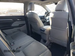 2018 Toyota Highlander Limited z VIN 5TDDZRFH1JS888460, wystawiony jako IAAI lot #41646617 z przebiegiem 113 396 mil mil oraz . Historia ofert i sprzedaży dostępna na DreamBid. Obrazek 8.